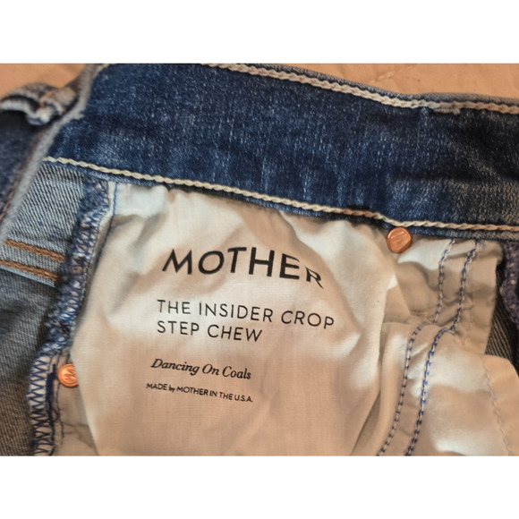 MOTHER The Insider Crop Step Chew Jeans Women’s 25 Dancing on Coals Raw Hem Fray - Picture 3 of 10